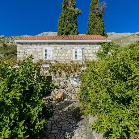 Soline Villa *